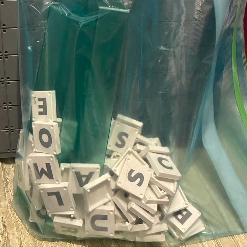 UPWORDS - Complete Game Set With Instructions - Picture 6 of 8